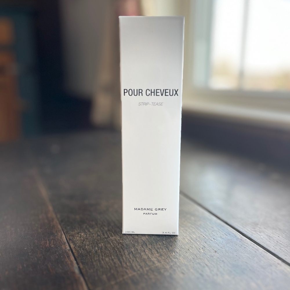 Madame Grey (violet grey) hair perfume